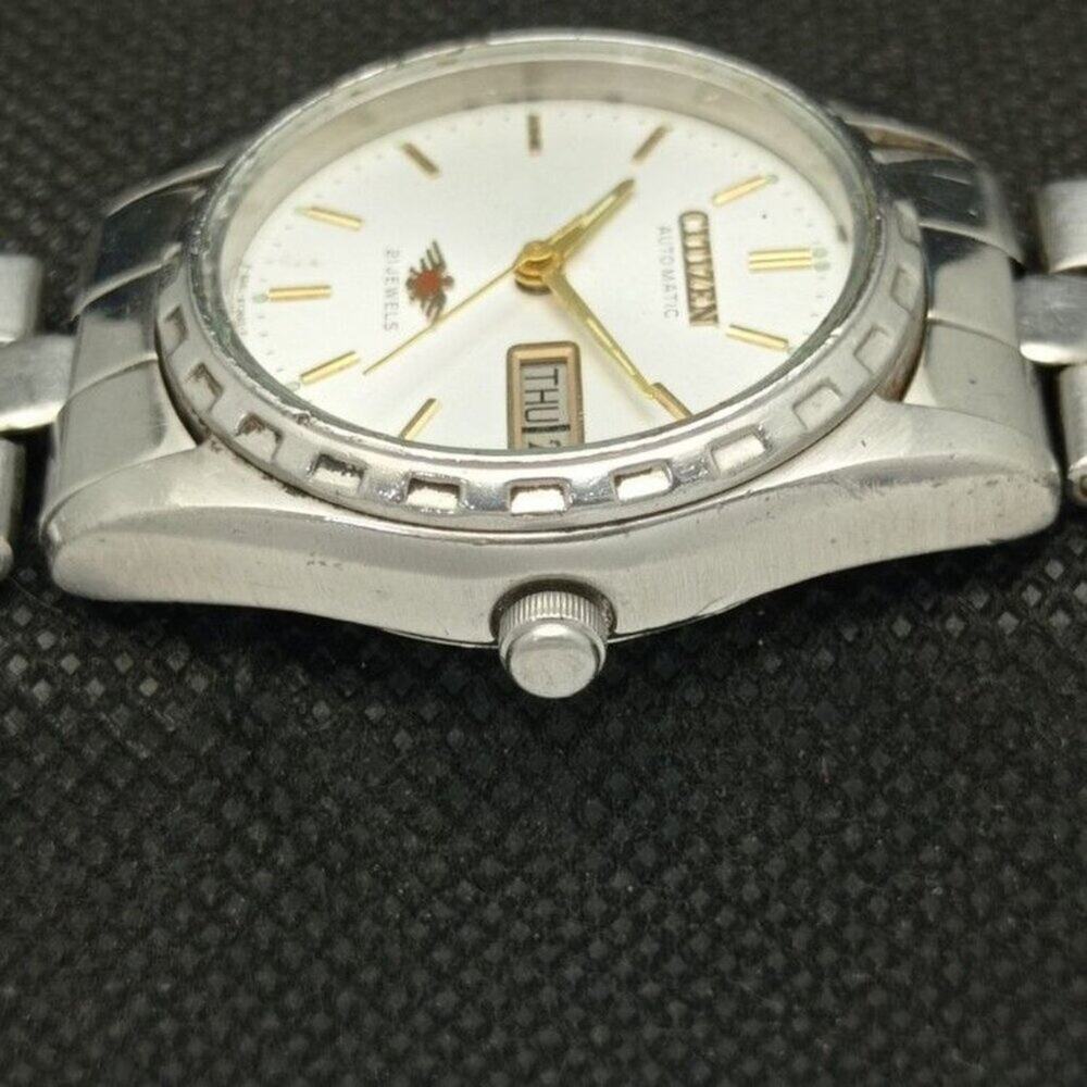 Vintage 1987 Citizen Automatic Mens Silver Watch W/daydate & Gold accents - Picture 5 of 8
